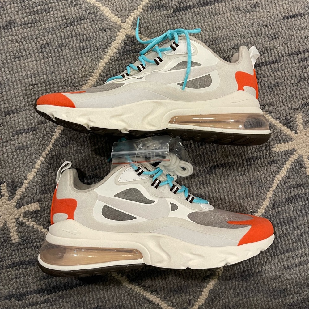 Nike Air Max 270 React Light Beige Chalk Platinum Mens Shoes 
Men’s Size 9